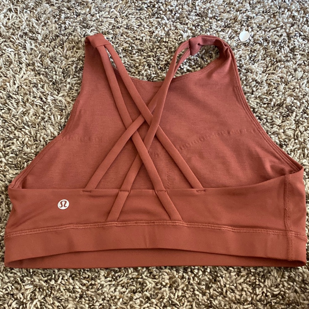 Lululemon sports bra